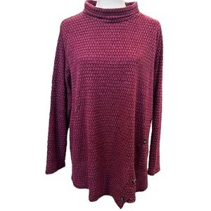 New York Laundry Mock Neck Top with Asymmetrical Button Hem. Size: XL